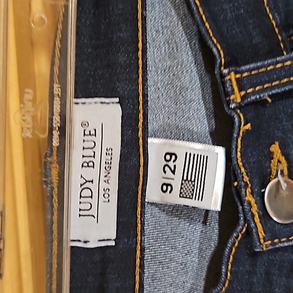 Judy Blue Denim - JUDY Blue Flair Jeans with added rhinestone detail